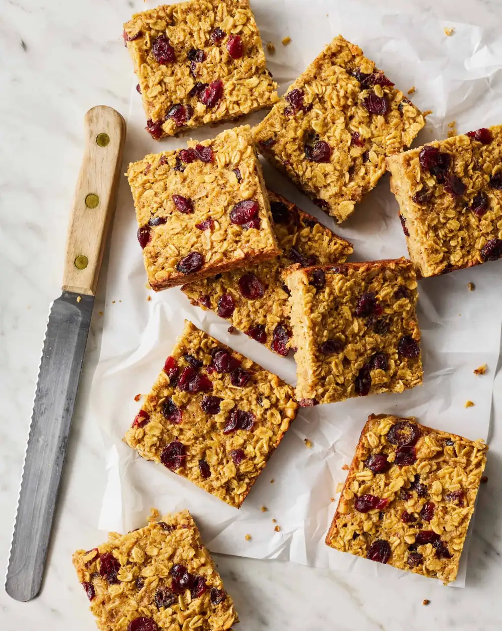 These one-bowl oatmeal bars are the meal prep breakfast I can't stop making