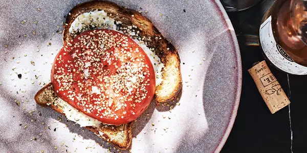 Sándwiches abiertos de tomate a la parrilla de Martha