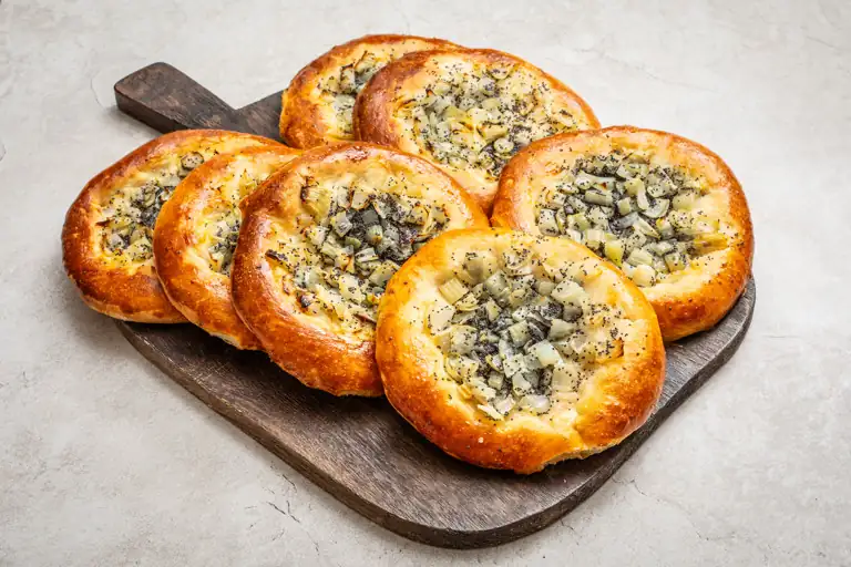 Cebularz Lubelski (Polish Onion And Poppy Seed Flatbread) Recipe