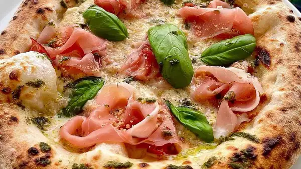 ImpasTO, the Turin pizzeria that wanted to amaze us: review
