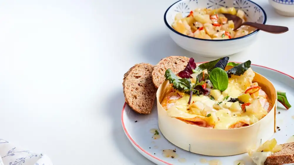 Baked cheese with apple chutney