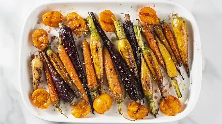 La harissa añade un sabor intenso y ahumado a las verduras asadas