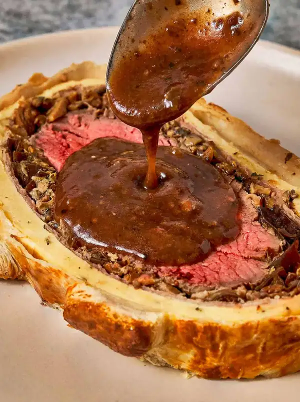 The foolproof guide to make a show stopping Beef Wellington with my special sauce