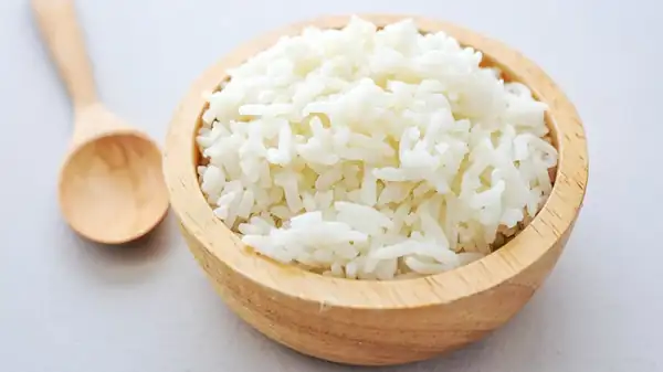 El paso crucial que estás ignorando para obtener un arroz perfectamente esponjoso y que no se pegue
