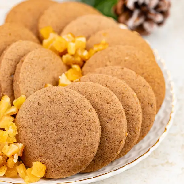 Orange gingerbread cookies