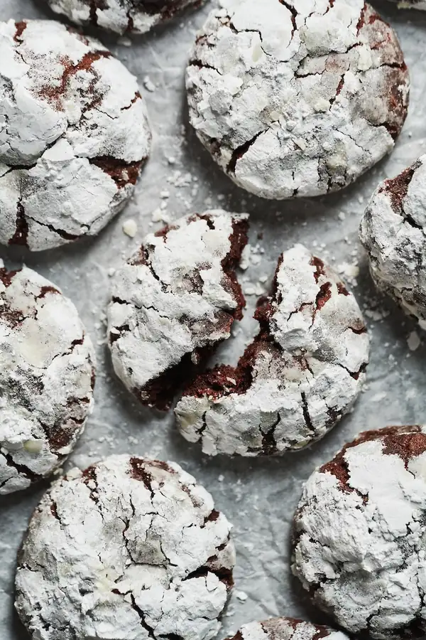 Best Chocolate Crinkle Cookies (Double Chocolate Flavor)