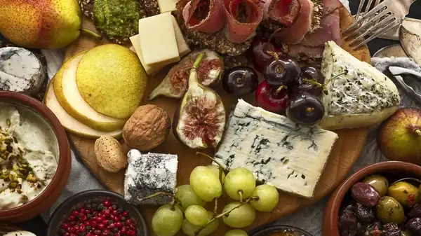 The Classic Dessert That's A Brilliant Addition To Your Next Charcuterie Board