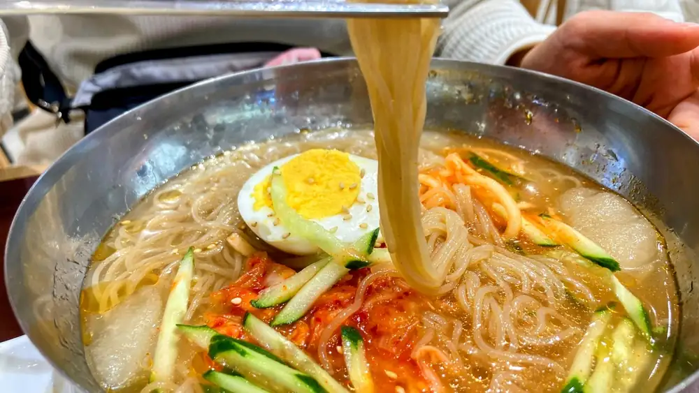 Why are chopsticks used in Korea made of metal? We explain the surprising reason and Korean dining etiquette