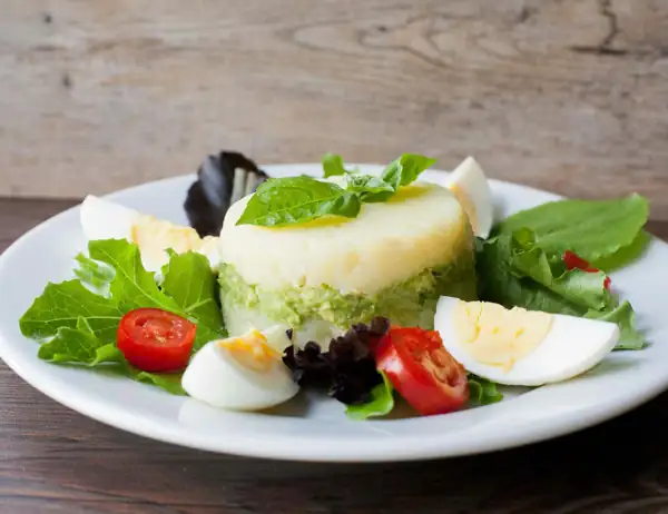 Potato salad with avocado and onion - Pilar Hernández's Chilean Kitchen