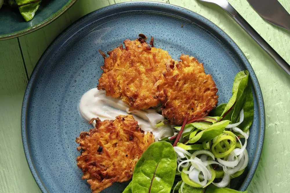 Sweet potato rösti with chard and leek salad and chili mayonnaise
