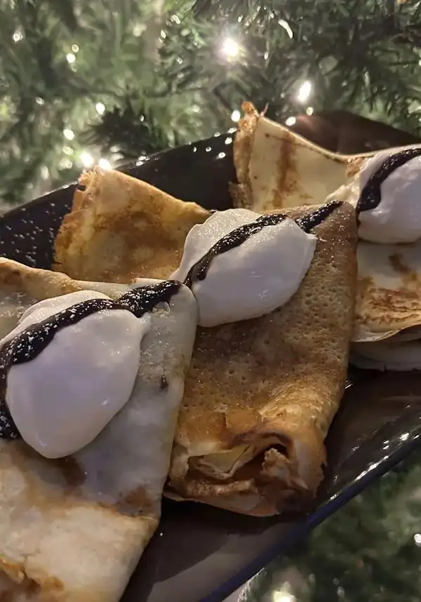Sweet-hearted crepes