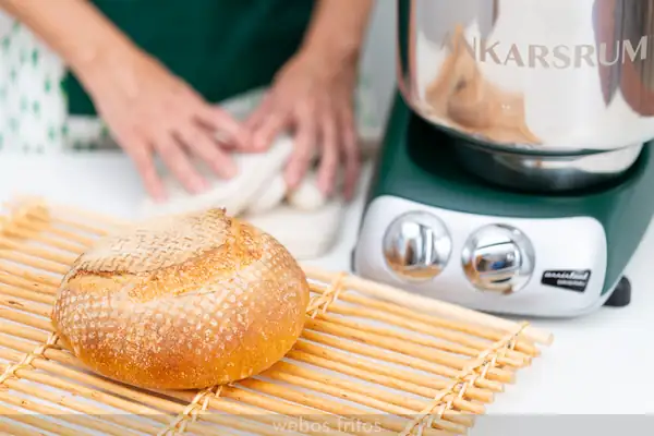 Bread with poolish in the Ankarsrum mixer