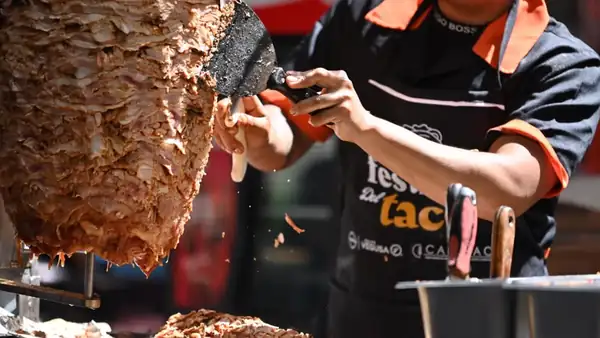 La capital rinde homenaje a los vendedores de tacos históricos: Primer Festival del Taco
