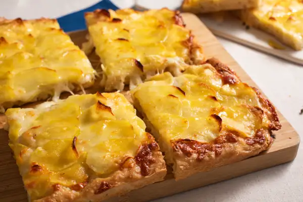 How Starch and High Heat Define Italian Potato Flatbreads