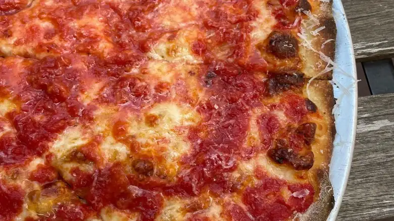 The Regional New Jersey Pizza For Serious Tomato Lovers