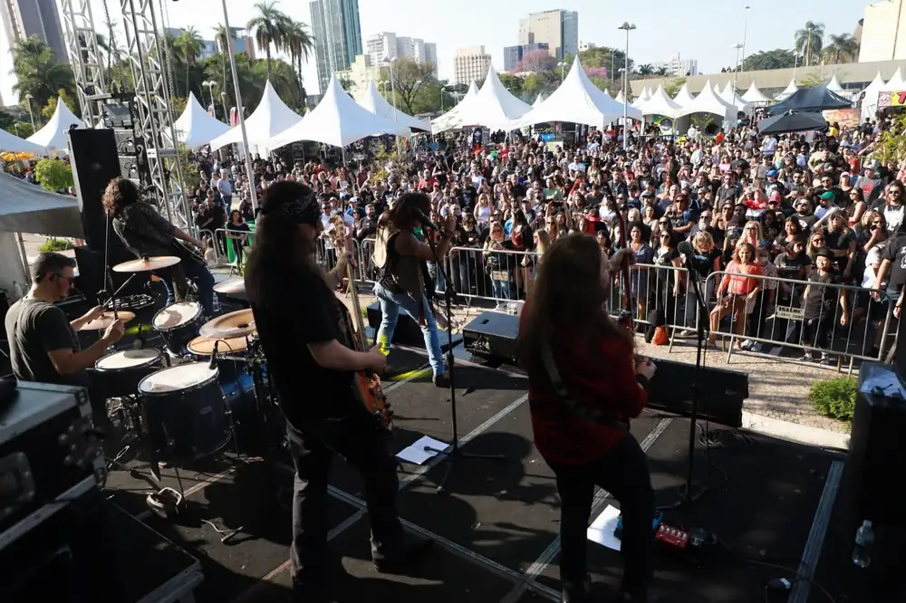 La Fiesta de la Cerveza lleva la música rock a Paço de Santo André este fin de semana