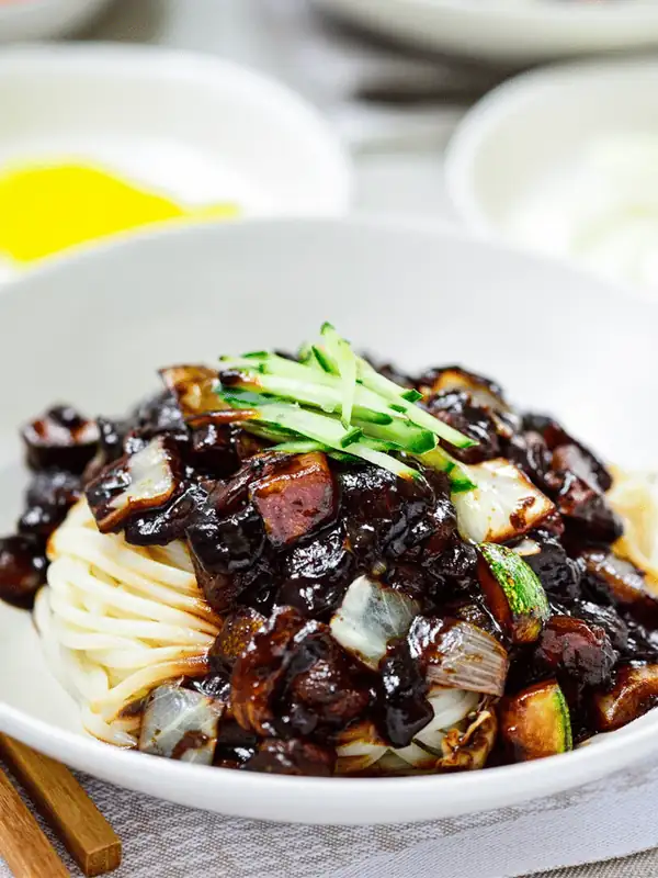 Jajangmyeon (Noodles in Black Bean Sauce)