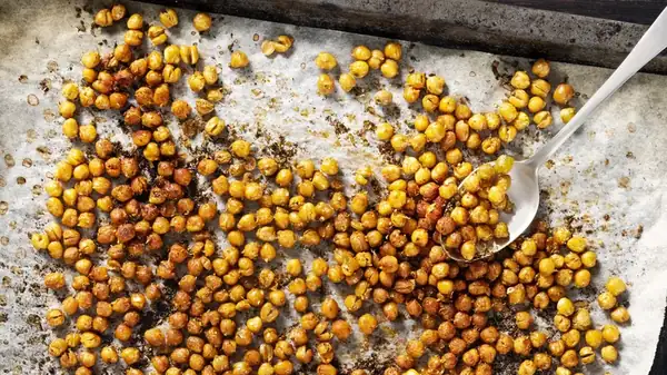 Crunchy Chickpea Crumbs Are The Tasty Salad Topper We've Been Waiting For