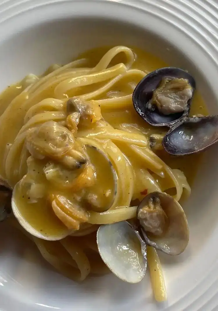 Linguine, pumpkin, clams