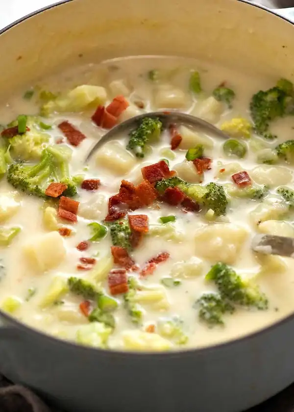 Sopa de brócoli y patata