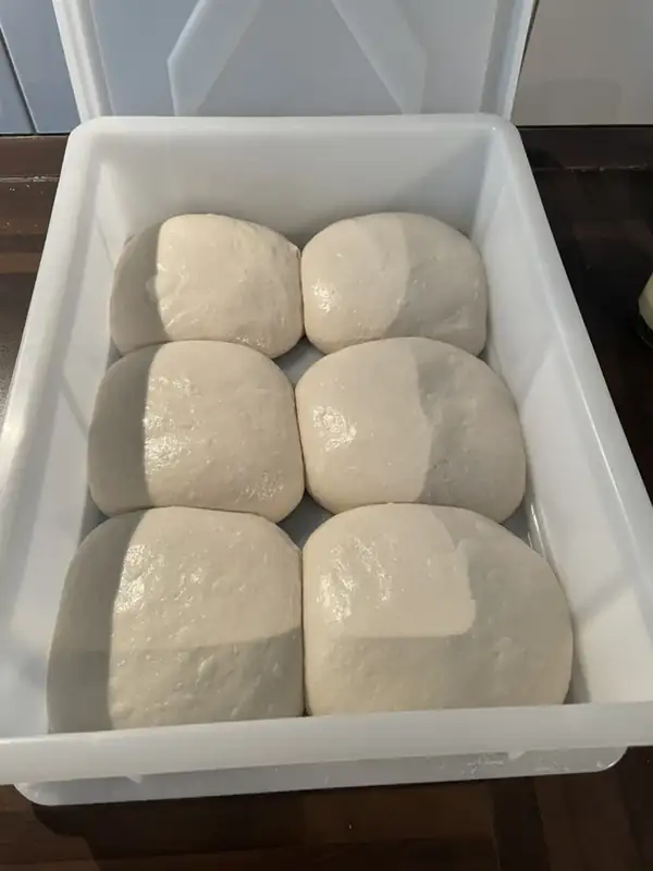 Neapolitan pizza - 70% hydration, 50% biga, 72hs fermentation