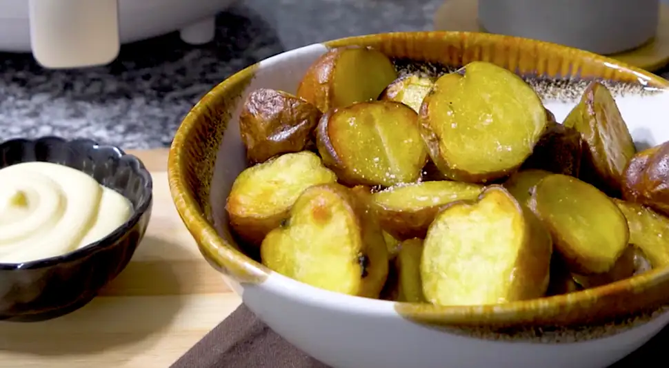 Cocktail fries in an air fryer with only 3 ingredients (VIDEO)