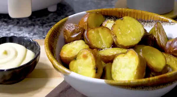 Cocktail fries in an air fryer with only 3 ingredients (VIDEO)