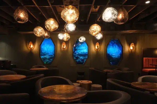 Welcome to the New Jungle Bar in Las Vegas