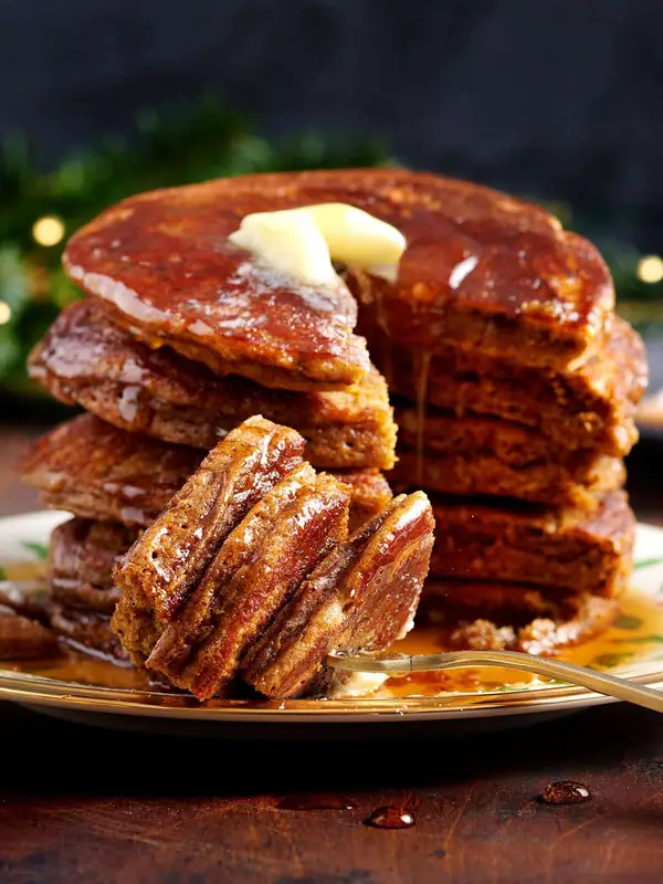 These Gingerbread Pancakes Taste Like Christmas in Every Bite
