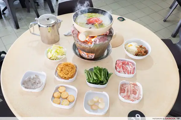Charcoal Claypot Crab Review: SG’s First “Crab Hotpot” Stall In Ubi