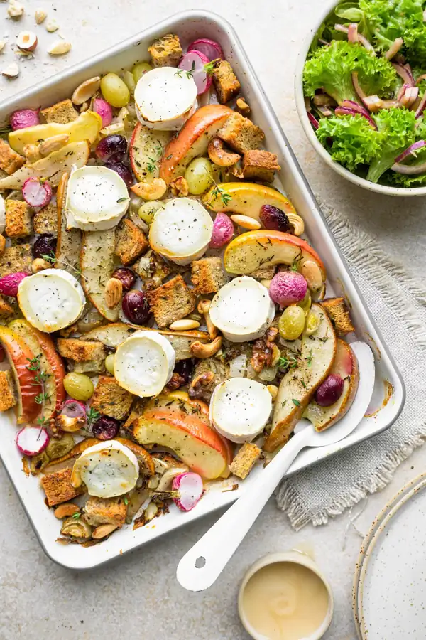 Goat cheese salad traybake