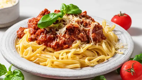 What's The Difference Between Parmesan And Parmigiano Reggiano?