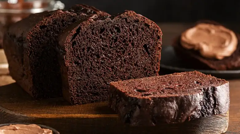 Hot Water Is All You Need To Boost The Richness Of Chocolate Cake