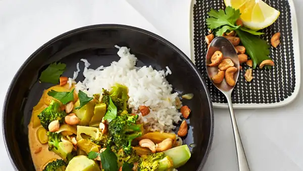Broccoli and leek curry