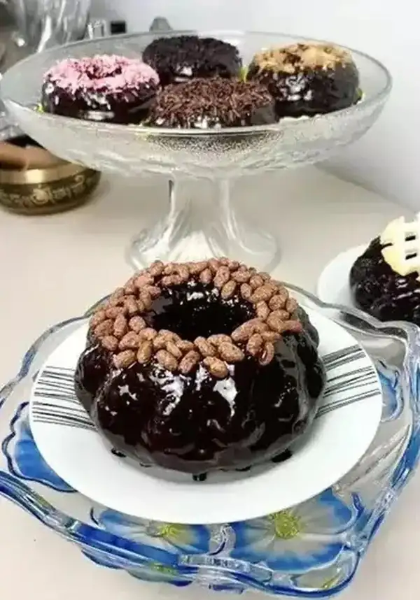 Blind and Chocolate Donuts