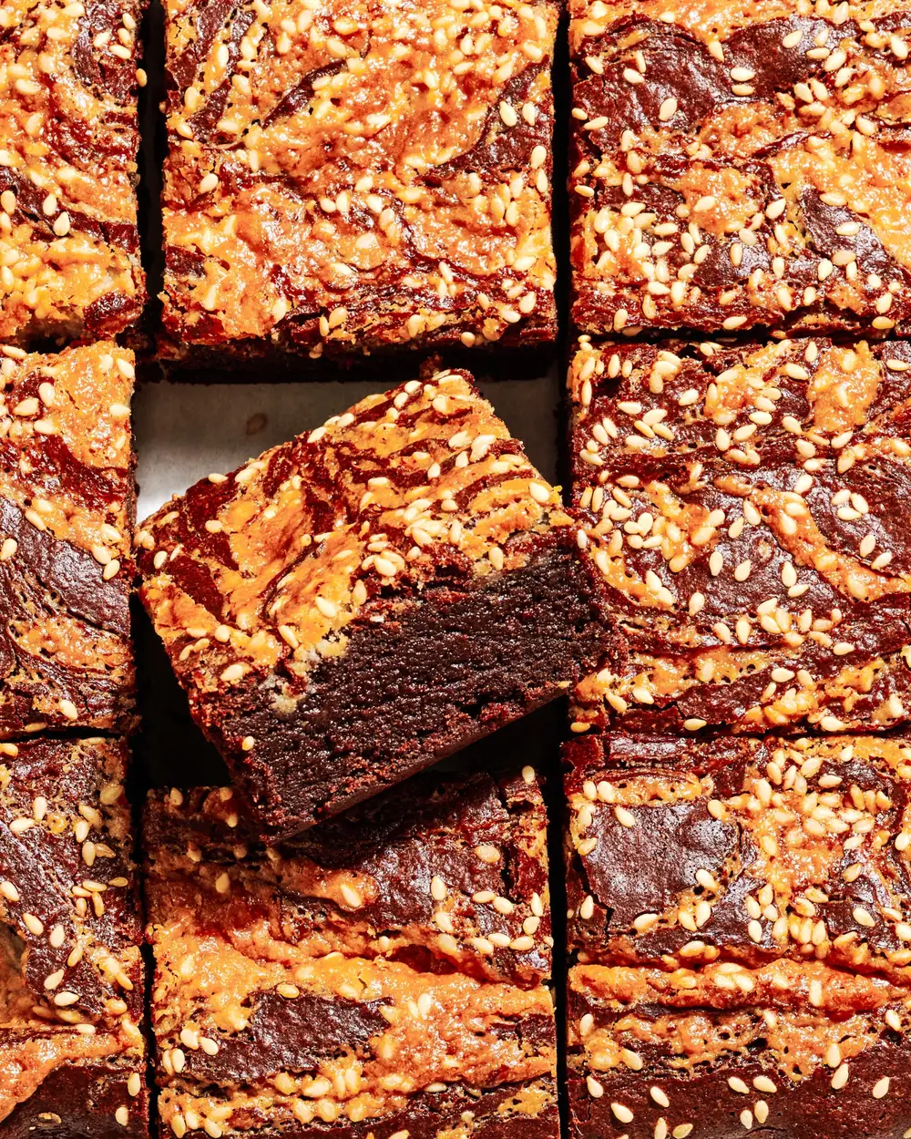 Receta de brownies con remolino de halva