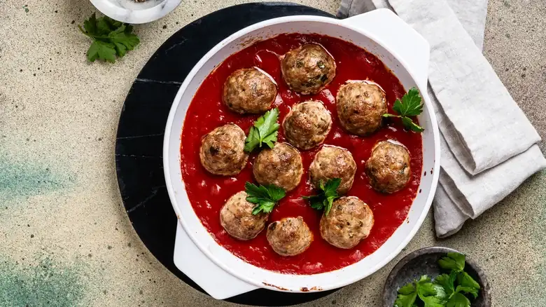 The Totally Unexpected Ingredient That Makes Knockout Meatless Meatballs