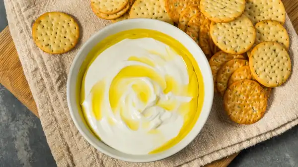 How To Make Smooth And Creamy Whipped Ricotta