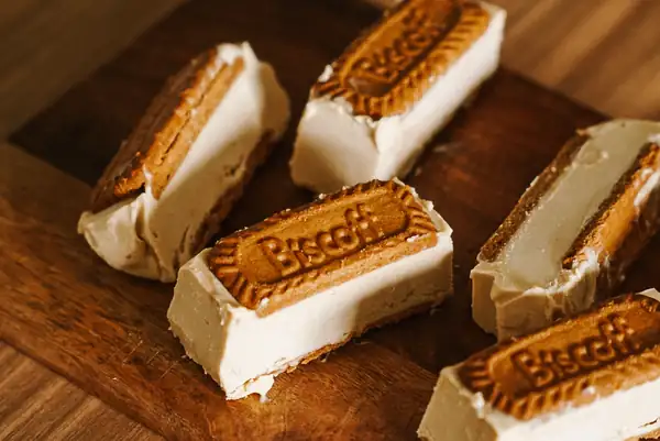 Easy No-Churn Biscoff Ice Cream Sandwich Recipe