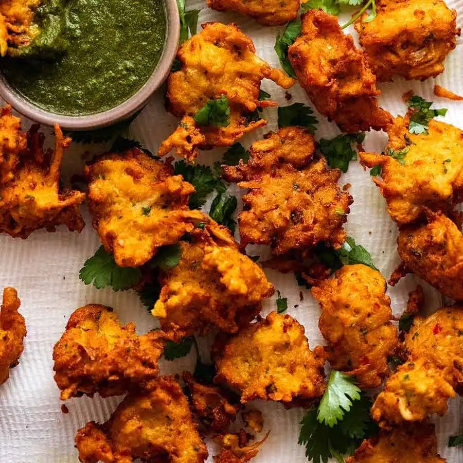 Pakora (Indian Vegetable Fritters)
