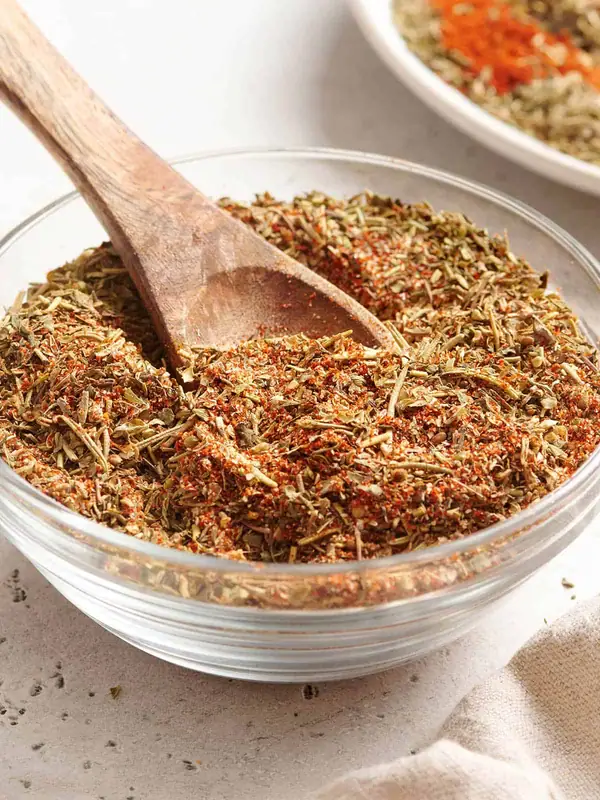 Skip the Store—My 1-Minute Homemade Poultry Seasoning Is a Game Changer!