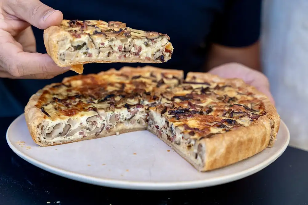 Forest quiche with mushrooms and cheese