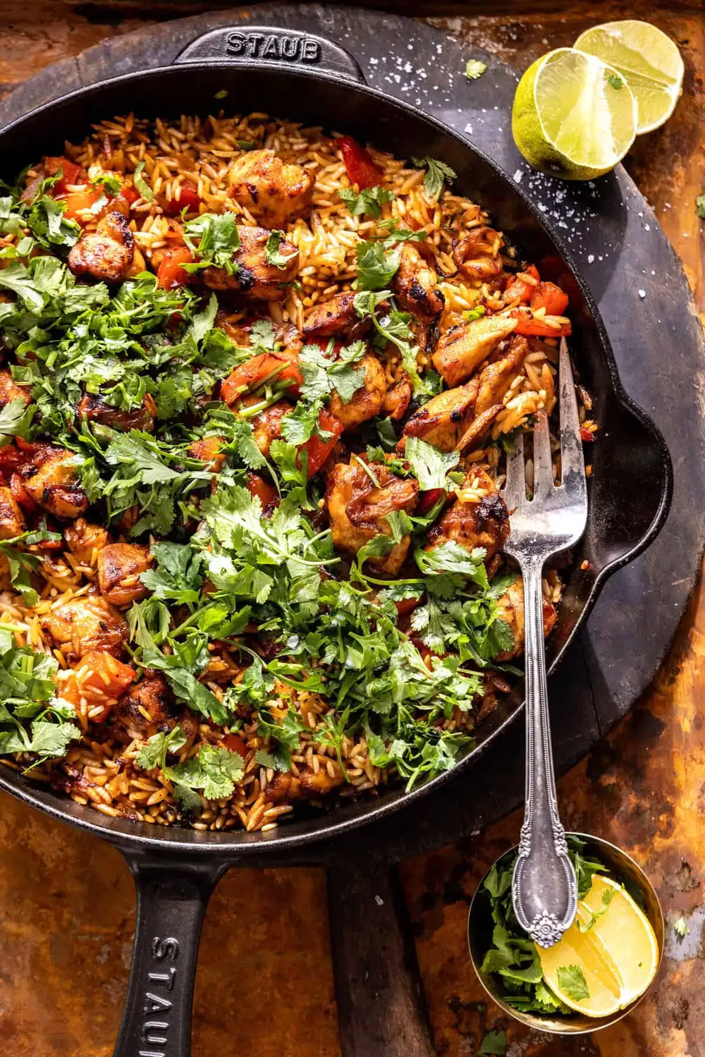 Pollo y arroz cajún rápido