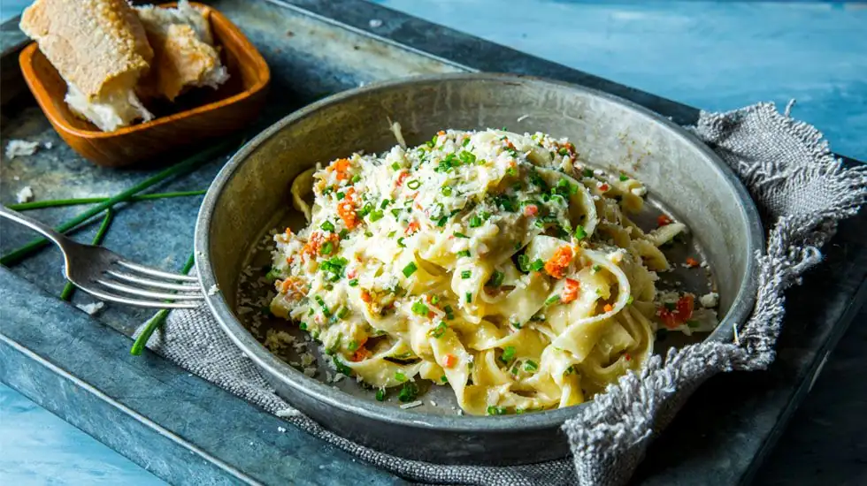 Crab pasta with creamy sauce