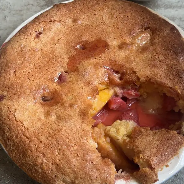 Peach & strawberry slumpy cobbler