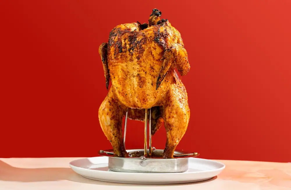 Un pollo que se da a sí mismo una ovación de pie