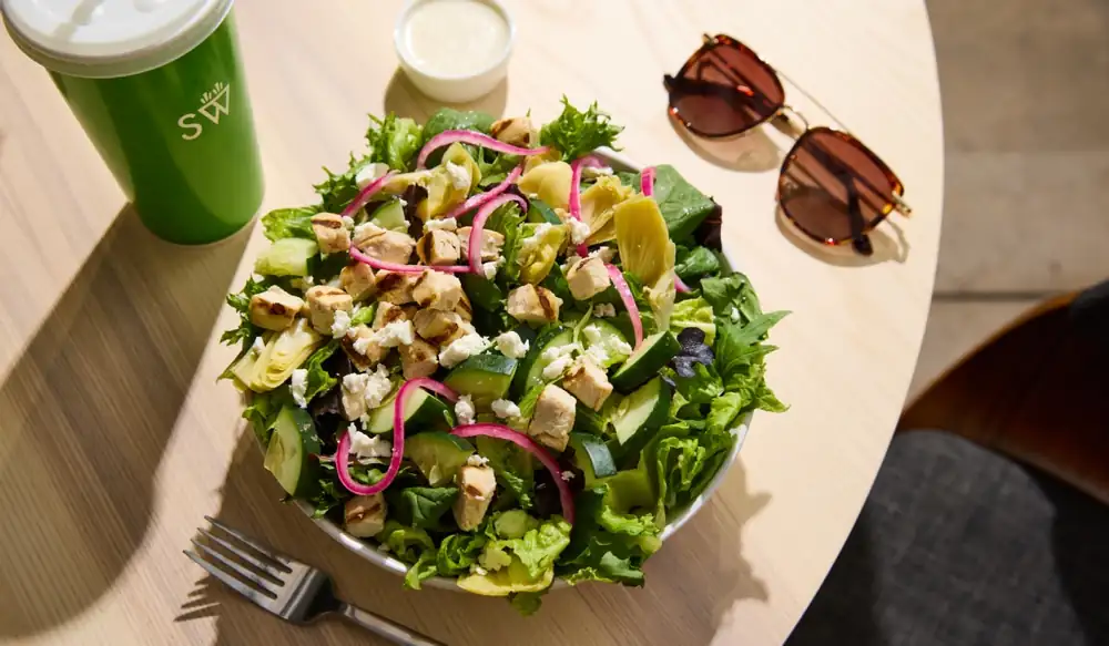 Argumentos a favor de la comida real: Por qué necesitamos la ensalada más que nunca