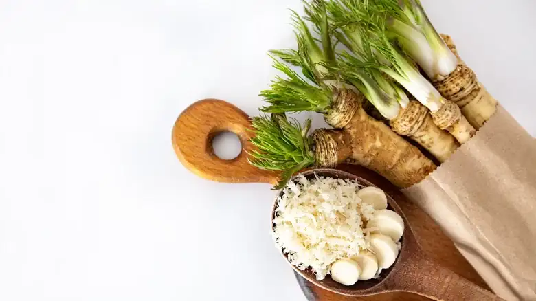 Why Horseradish Is So Potent For Such A Short Time