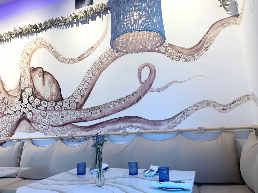 An Austin Greek Restaurant Offers Great Seafood and Actually Amusing Magic Shows