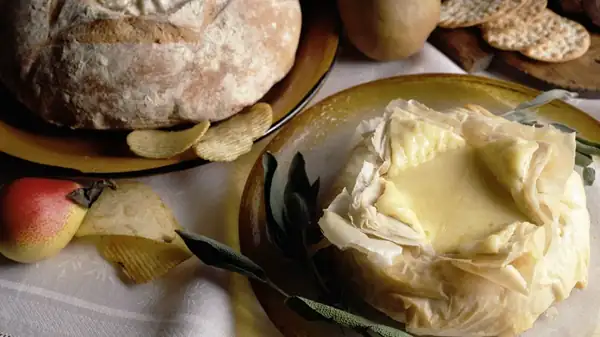 The Flaky Dough You Should Be Using For Baked Brie